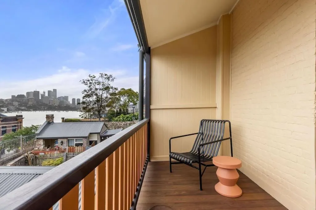 Image 5 of Luxury harbourside living with rich historic charm