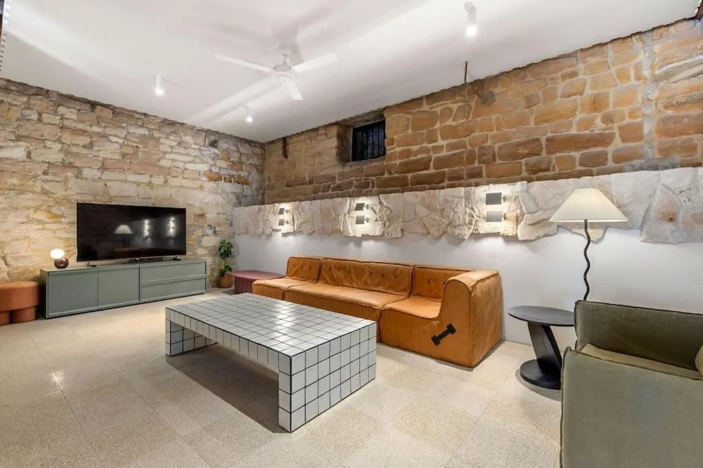 Image of Luxury harbourside living with rich historic charm