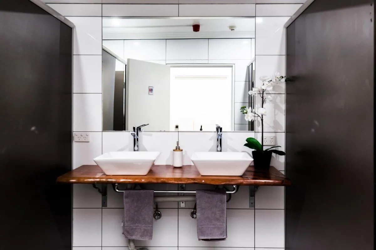 Image 2 of Mad Monkey Broadway