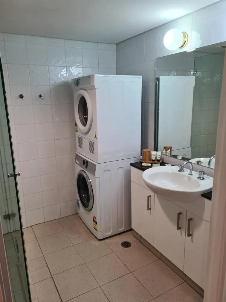 Image 3 of Manly Seabreeze