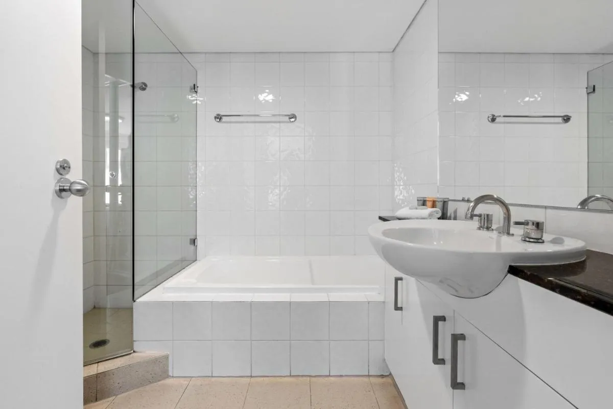 Image 2 of Manlys Heart