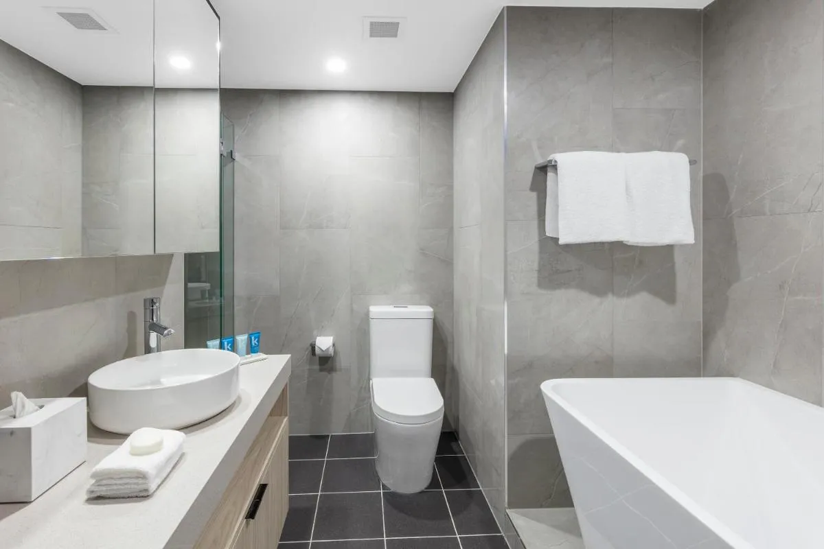 Image 2 of Meriton Suites Bondi Junction