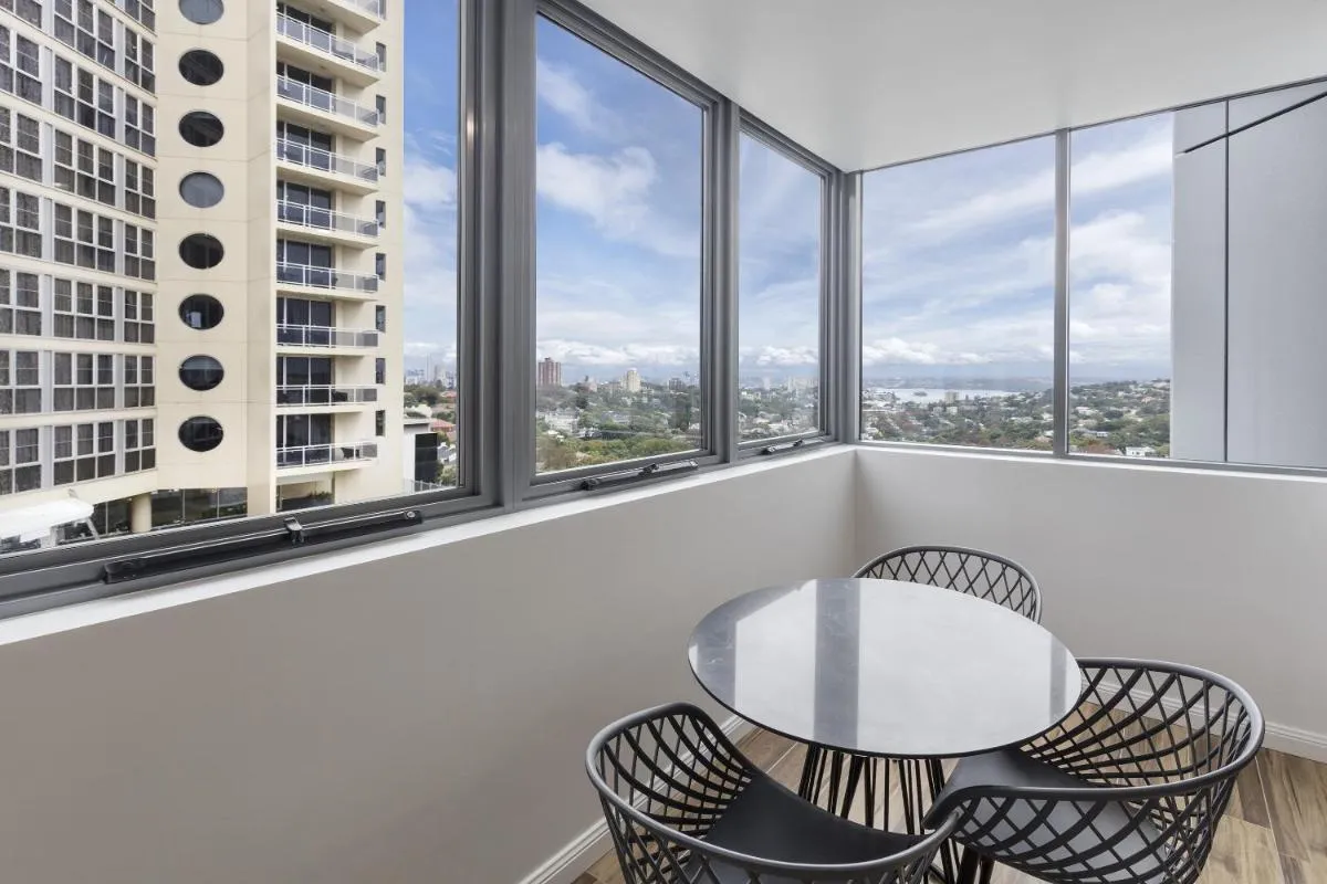 Image 4 of Meriton Suites Bondi Junction
