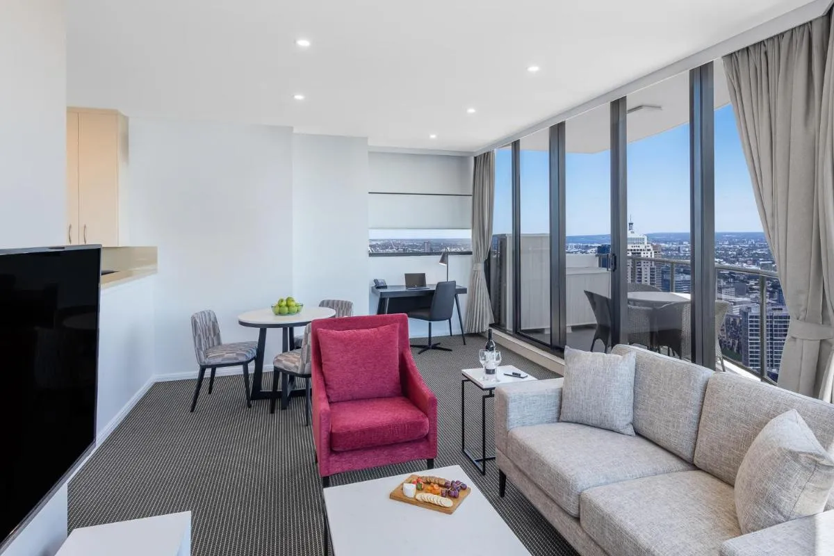 Image 2 of Meriton Suites Kent Street, Sydney