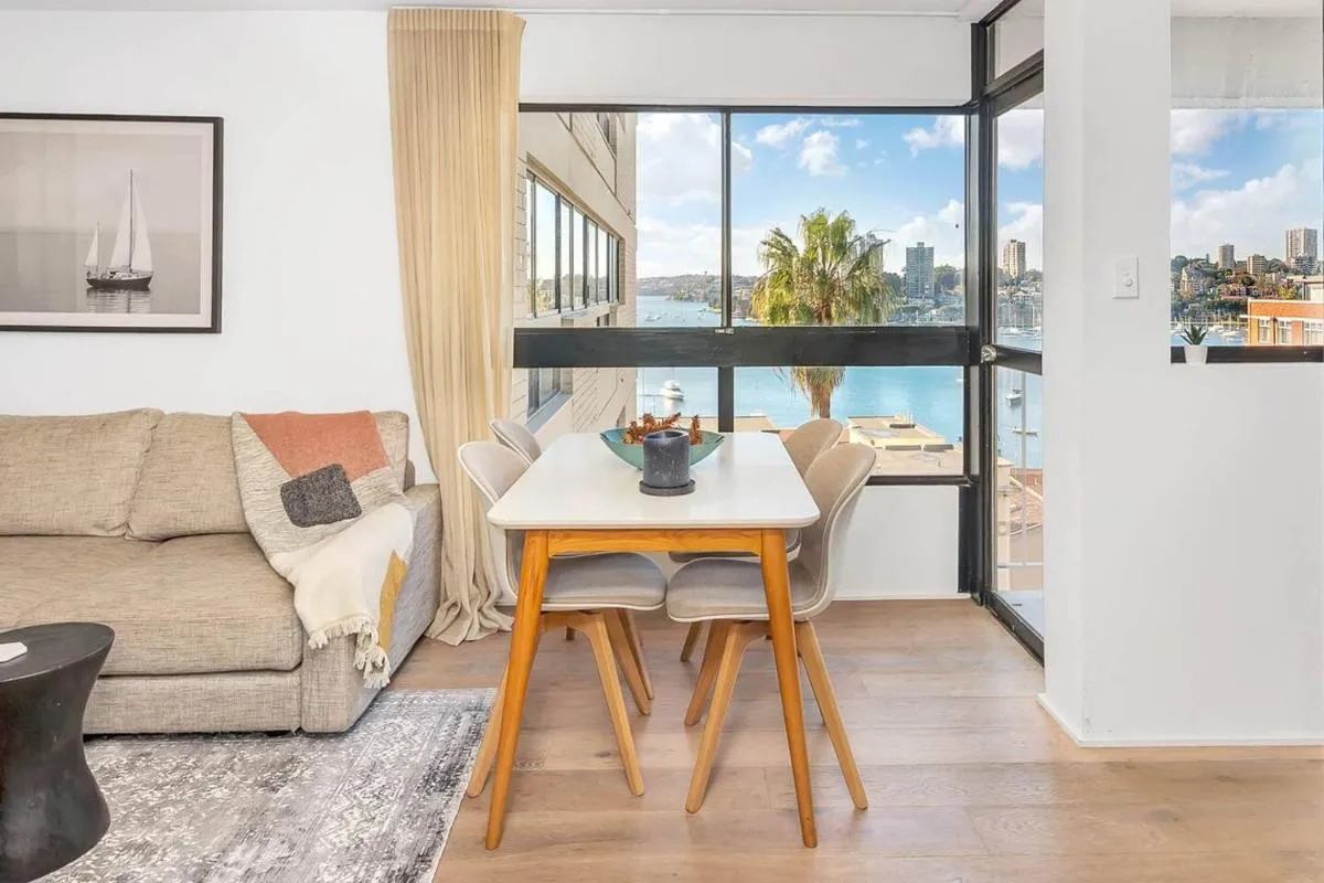 Image 3 of ‘Mini Manhattan’ Potts Point Harbourview Retreat