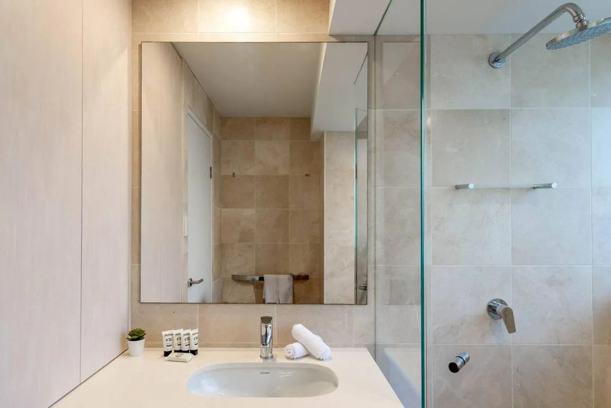 Image 2 of ‘Mini Manhattan’ Potts Point Harbourview Retreat