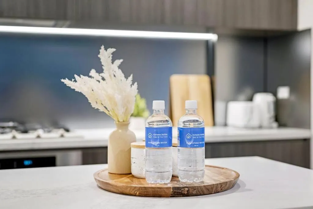 Image 2 of Modern 2B2B APT at Homebush