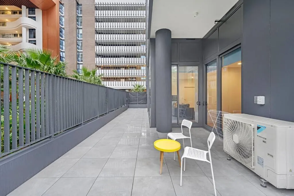 Image 5 of Modern 2B2B APT at Homebush