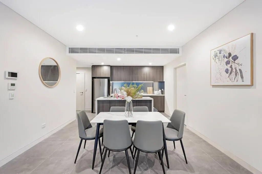 Image 3 of Modern 2B2B APT at Homebush