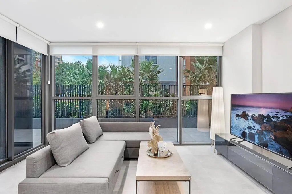 Image 4 of Modern 2B2B APT at Homebush