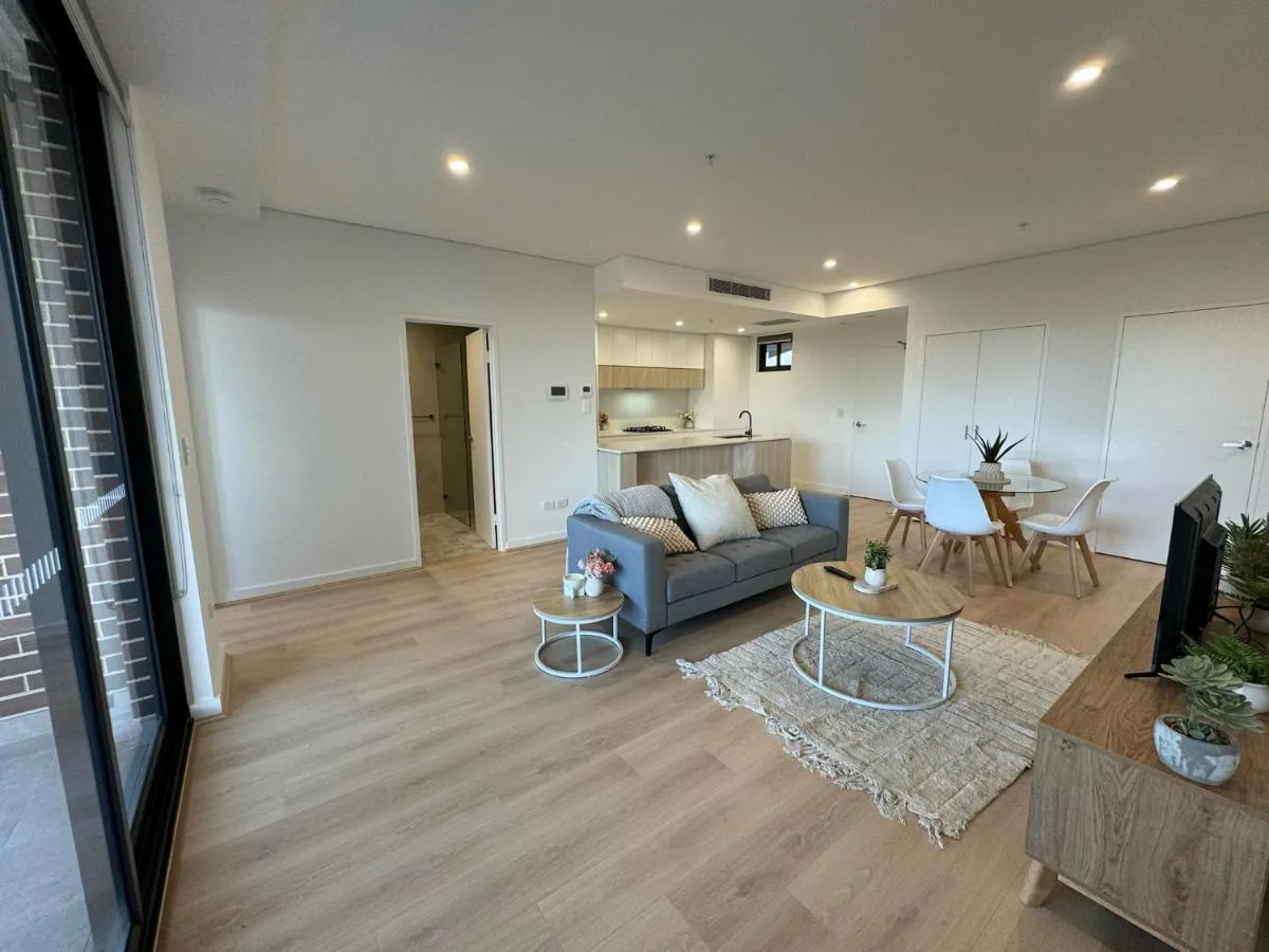 Image 4 of Modern 2BR Suite with Balcony & Parking near Airport