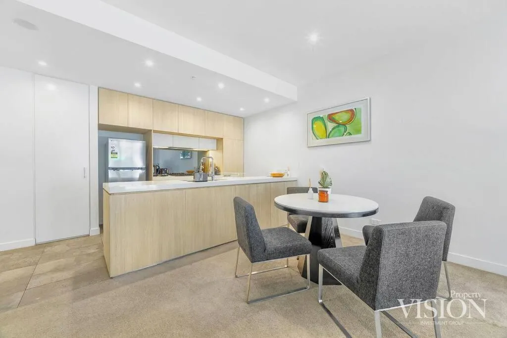 Image 3 of Modern 2 Bedroom Apartment next to North Ryde Metro