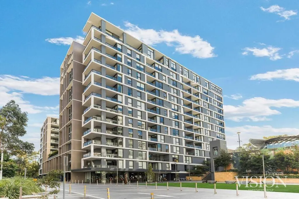 Image of Modern 2 Bedroom Apartment next to North Ryde Metro