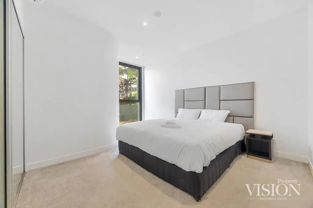 Image 6 of Modern 2 Bedroom Apartment next to North Ryde Metro