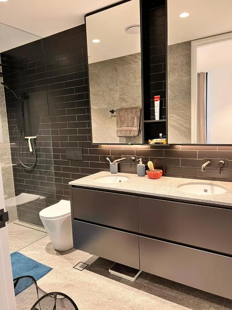 Image 5 of Modern 2 Bedroom in the Heart of Bondi Junction