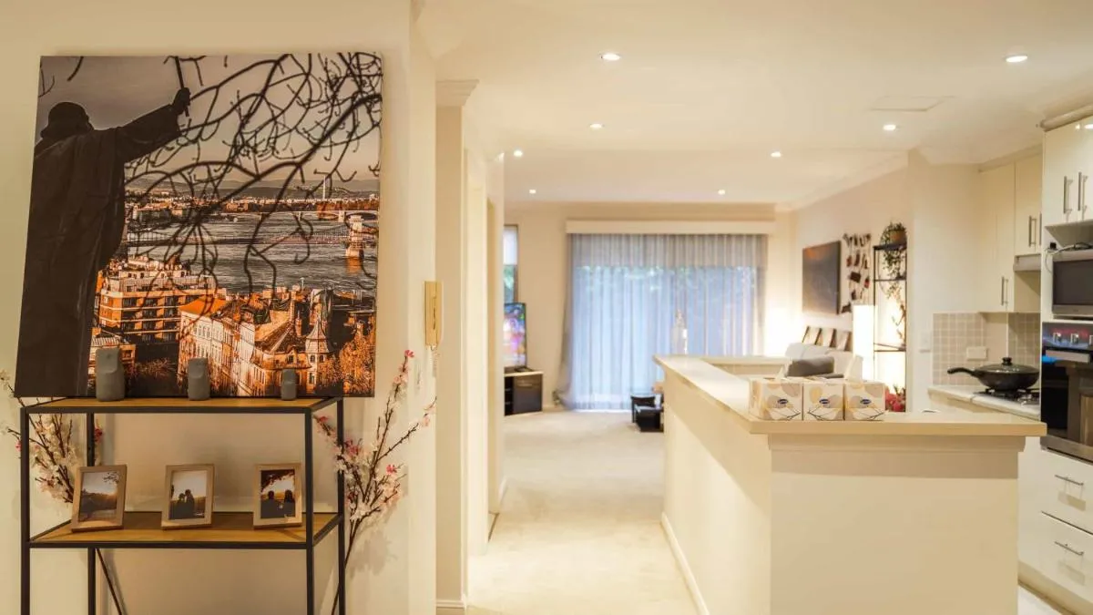 Image 3 of Modern 3BD Townhouse in Marsfield