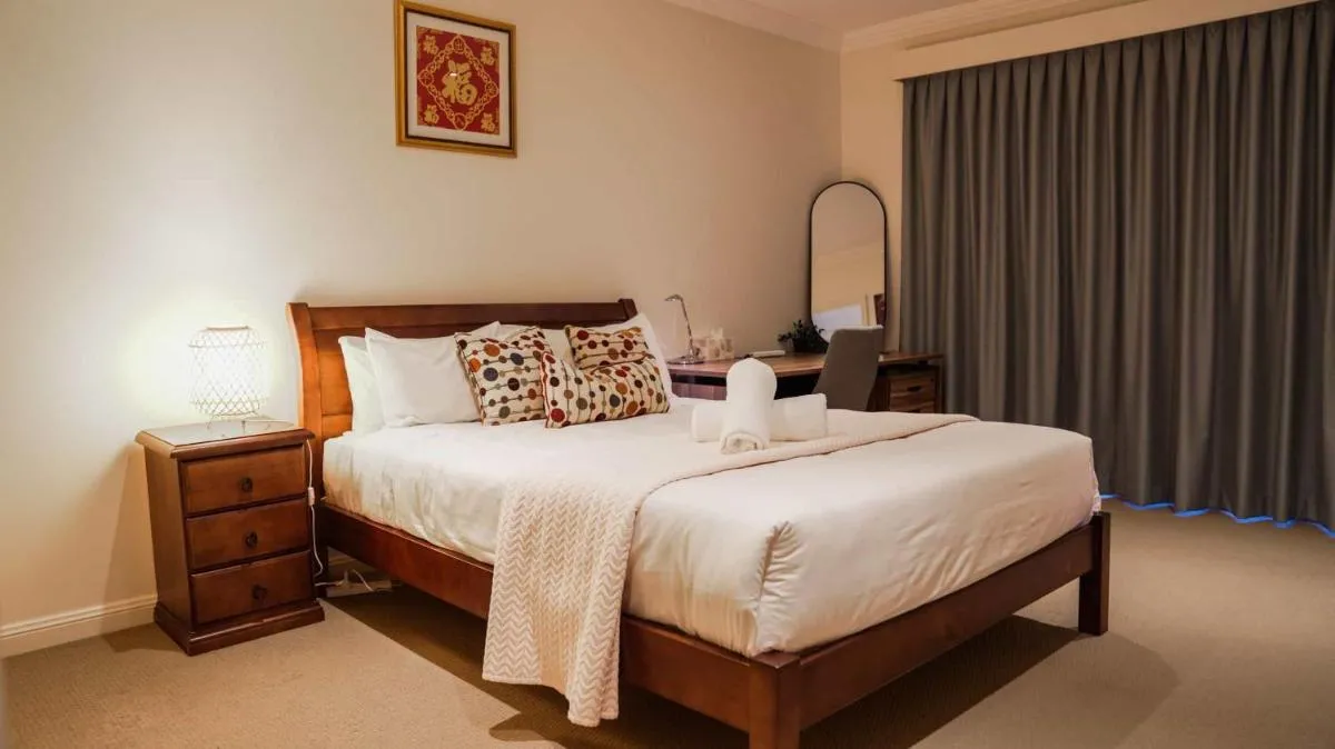 Image 1 of Modern 3BD Townhouse in Marsfield