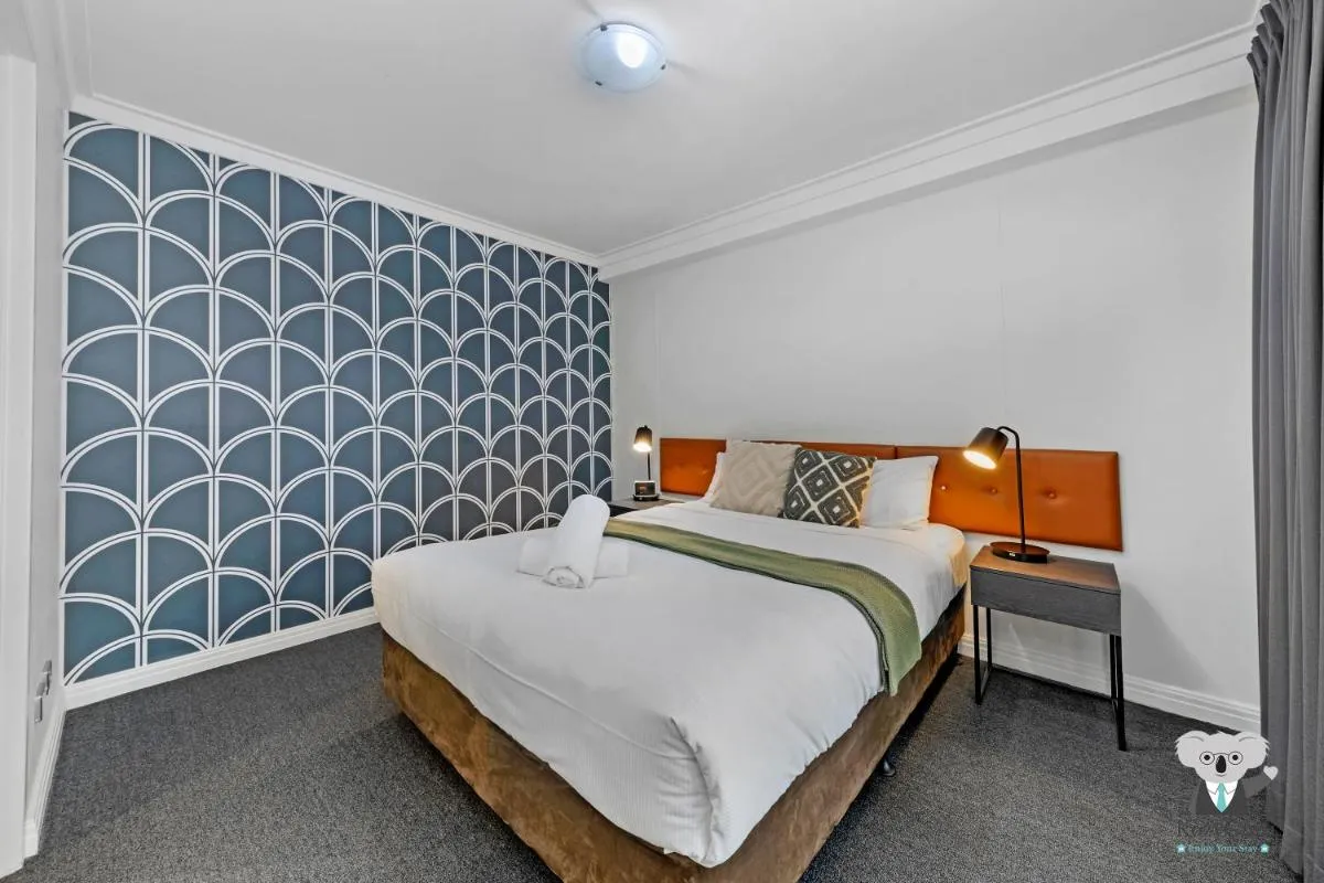 Image 1 of Modern / Best Location / NHA653-501