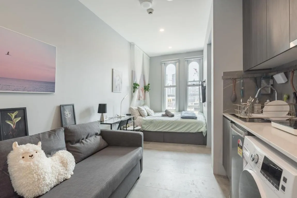 Image of Modern Double Studio Room – AC – 1Mins to Central – Nearby Most Sydney Hotspots