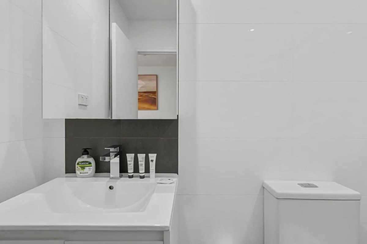 Image 1 of Modern Studio Retreat in Crown St with AirCon