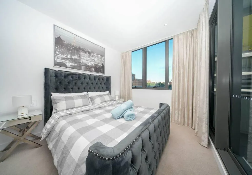 Image 1 of Modern Urban Oasis in the Heart of Chinatown