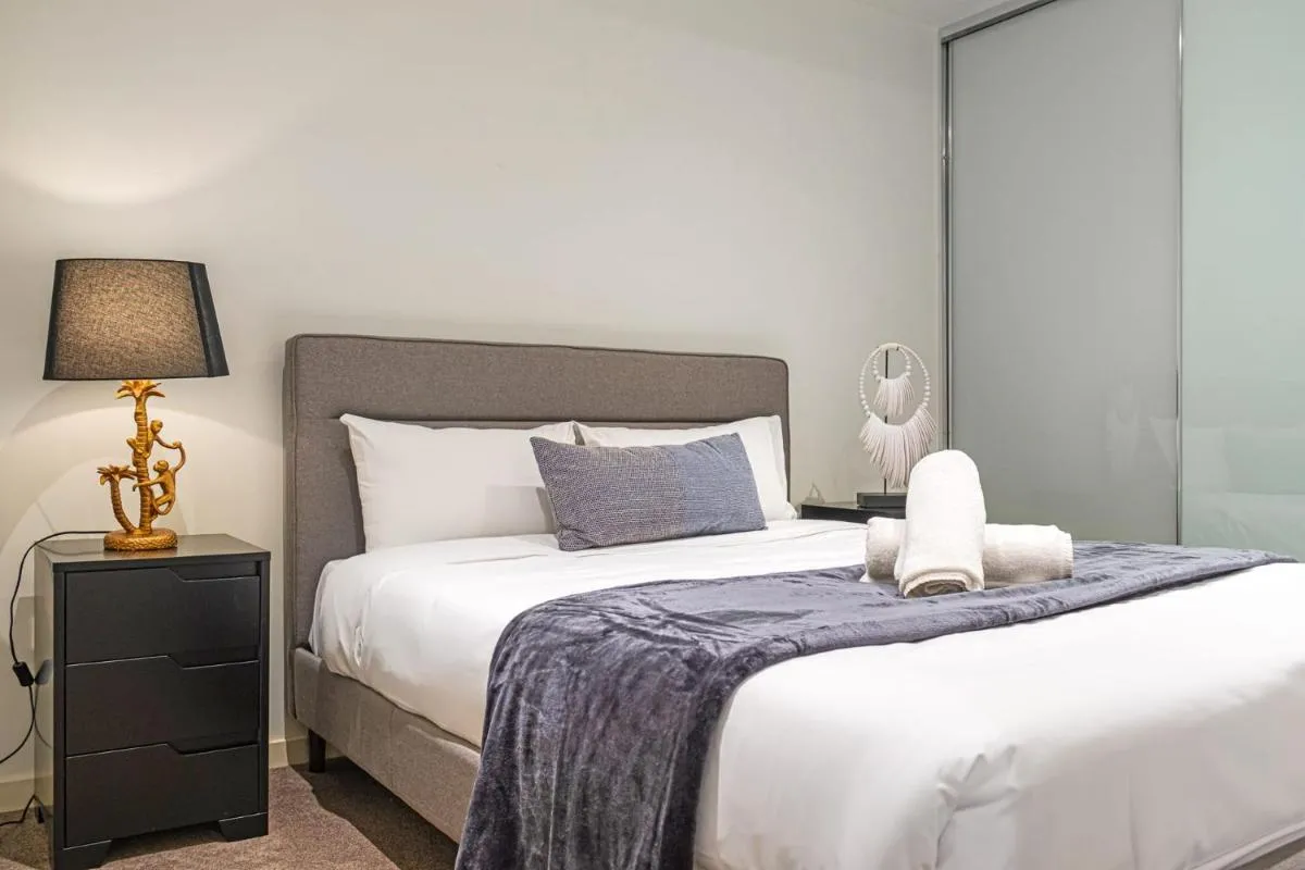 Image 1 of Modern Urban Retreat 1BR Apt near Chatswood