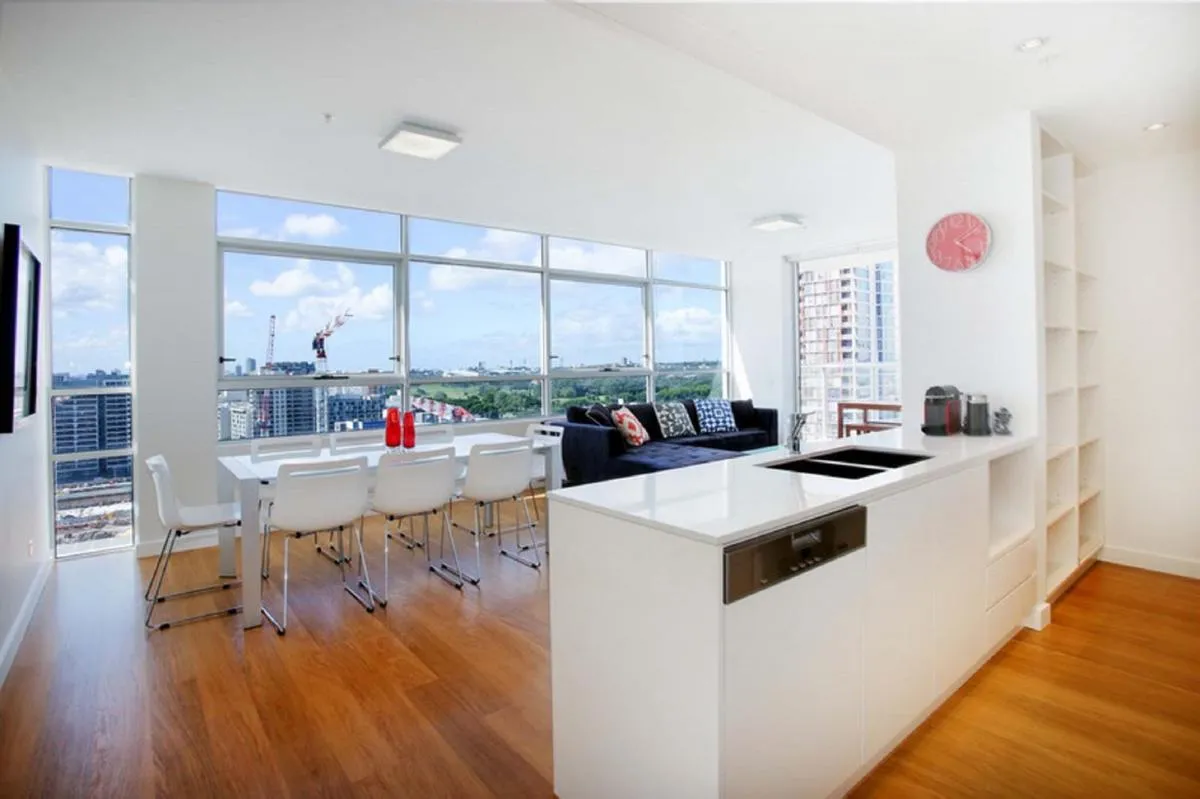 Image 3 of Moore to See – Modern and Spacious 3BR Zetland Apartment with Views over Moore Park