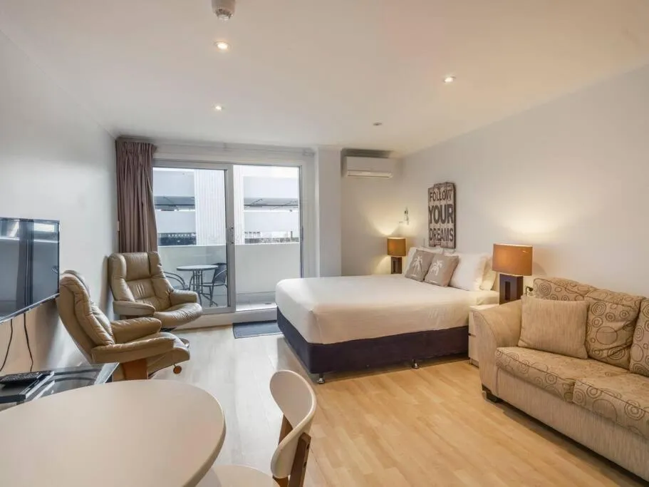 Image 1 of NEW! Ideal 1BR Beachside Studio with Pool