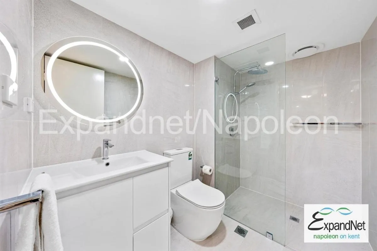 Image 3 of Napoleon On Kent