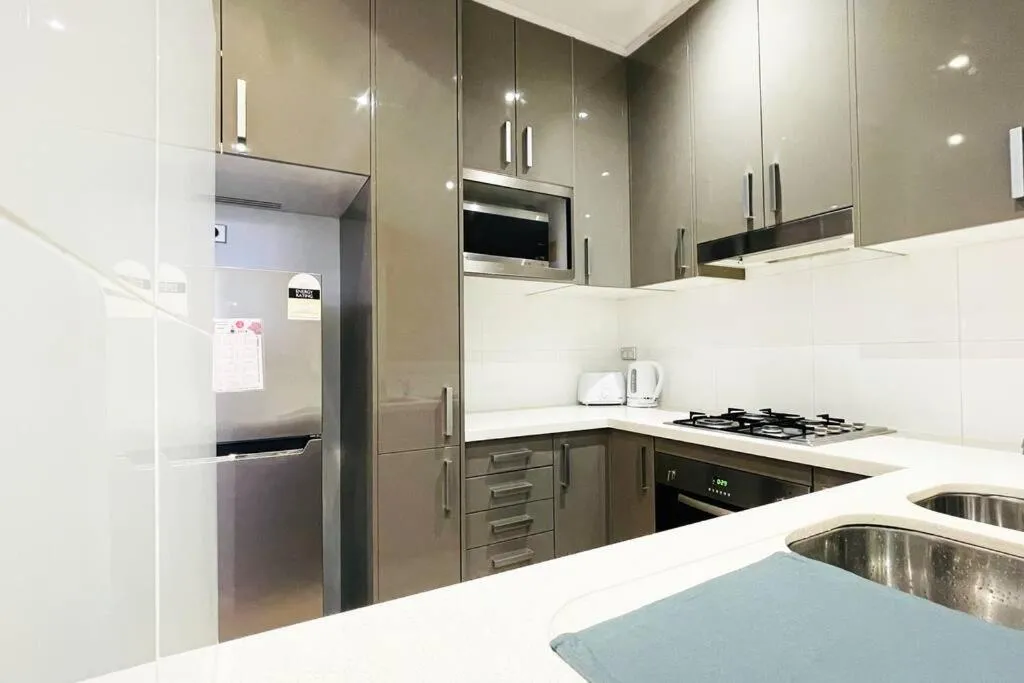 Image 2 of New Comfy stylish Apt in Rhodes Next to train n shopping center