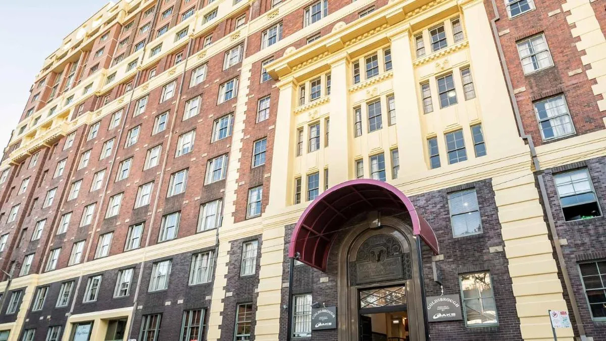 Image 2 of Oaks Sydney Goldsbrough Suites