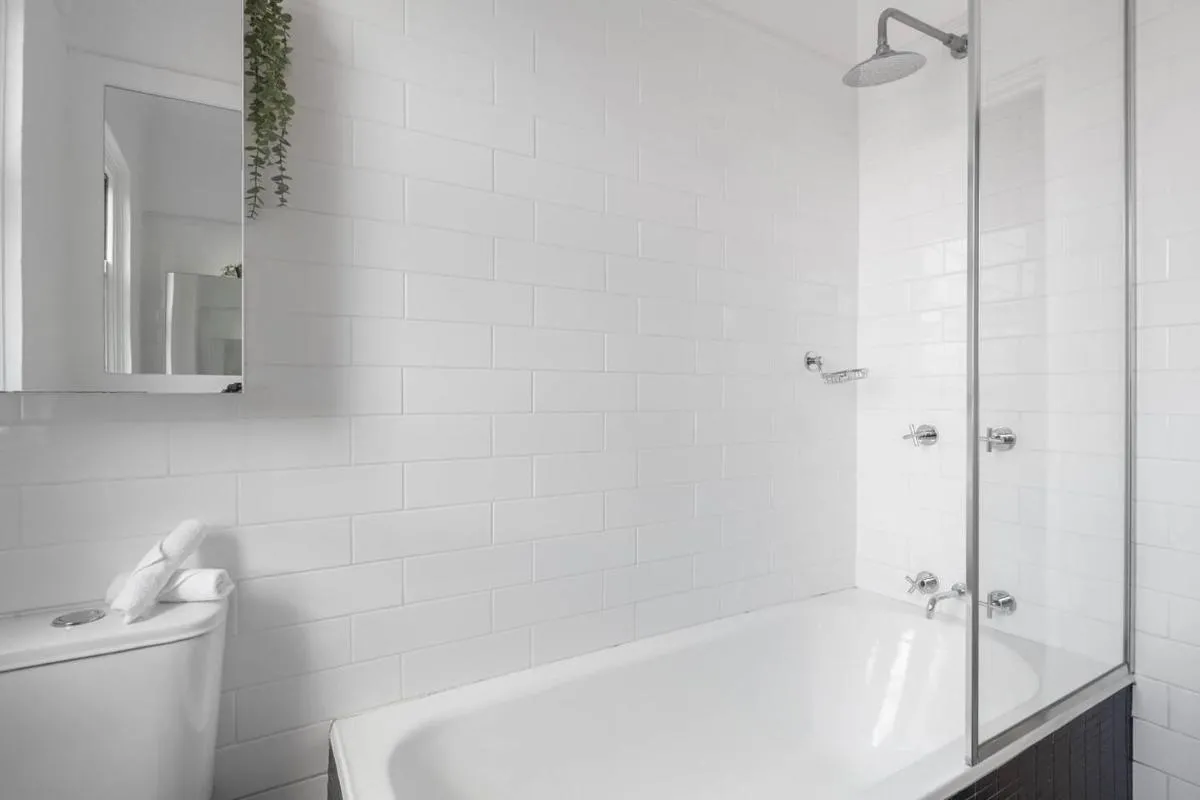 Image 2 of Ocean’s Embrace – A Local’s Haven at Bondi Beach