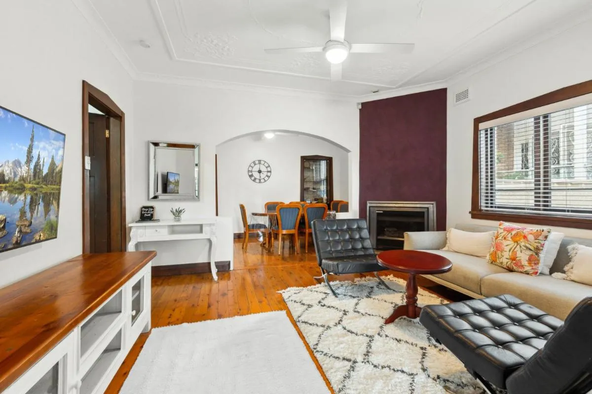 Image 5 of Outstanding 4-Bed Home with Garden Pool & More