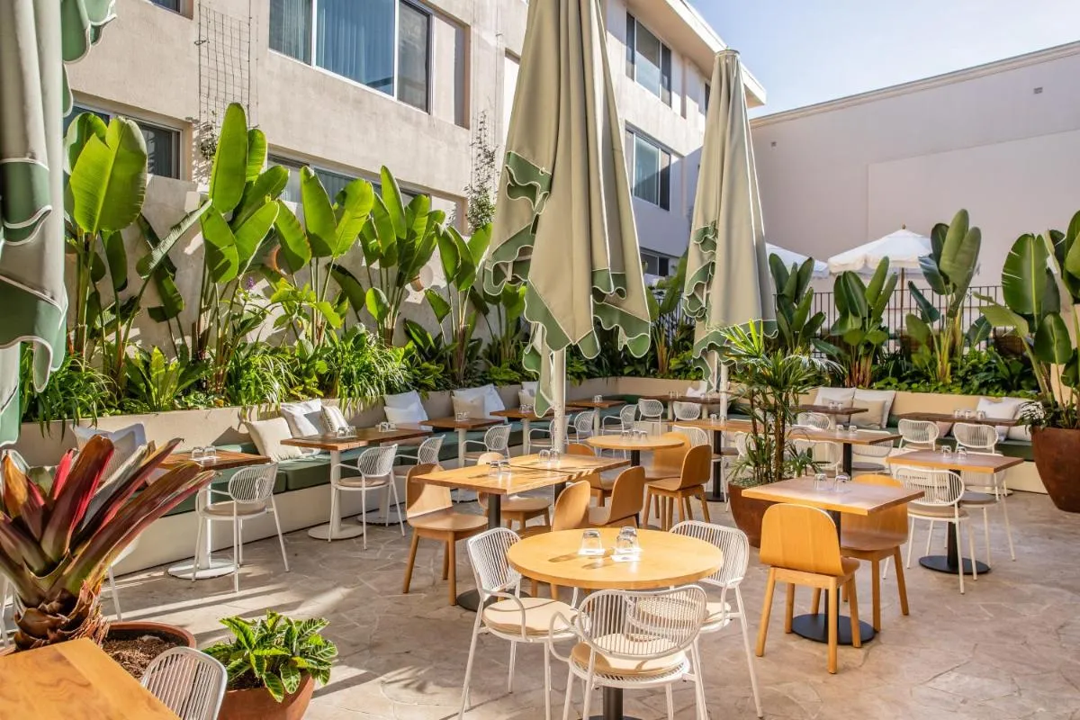 Image 6 of Oxford House