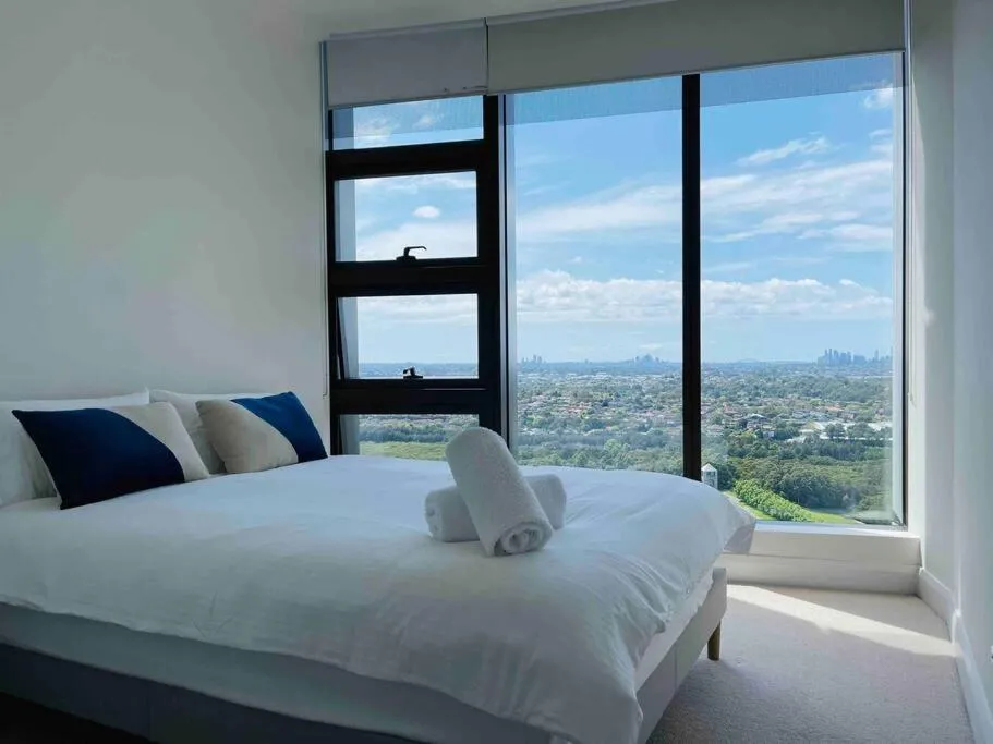 Image 1 of Panoramic City View 3bed2bath condo Wi-Fi Parking