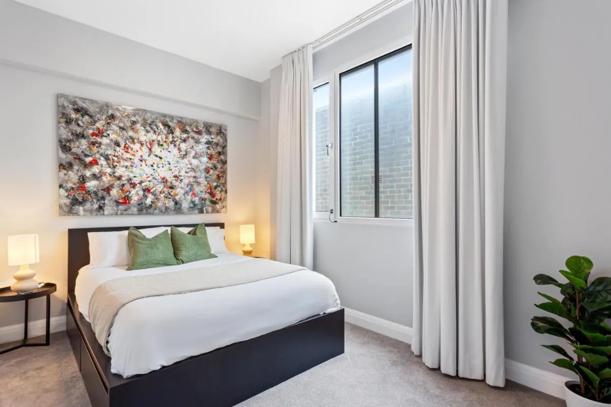 Image 1 of Potts Point l 2 Bedroom Stylish Retreat