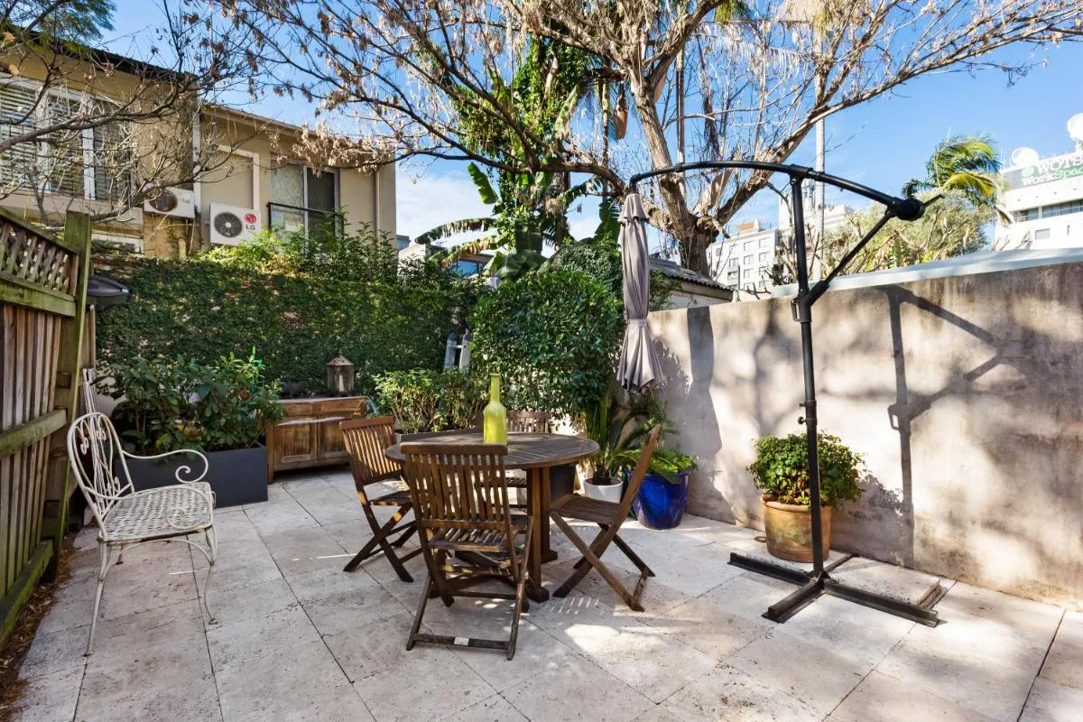 Image 5 of Pyrmont Self-Contained Terrace House (64 BUL)