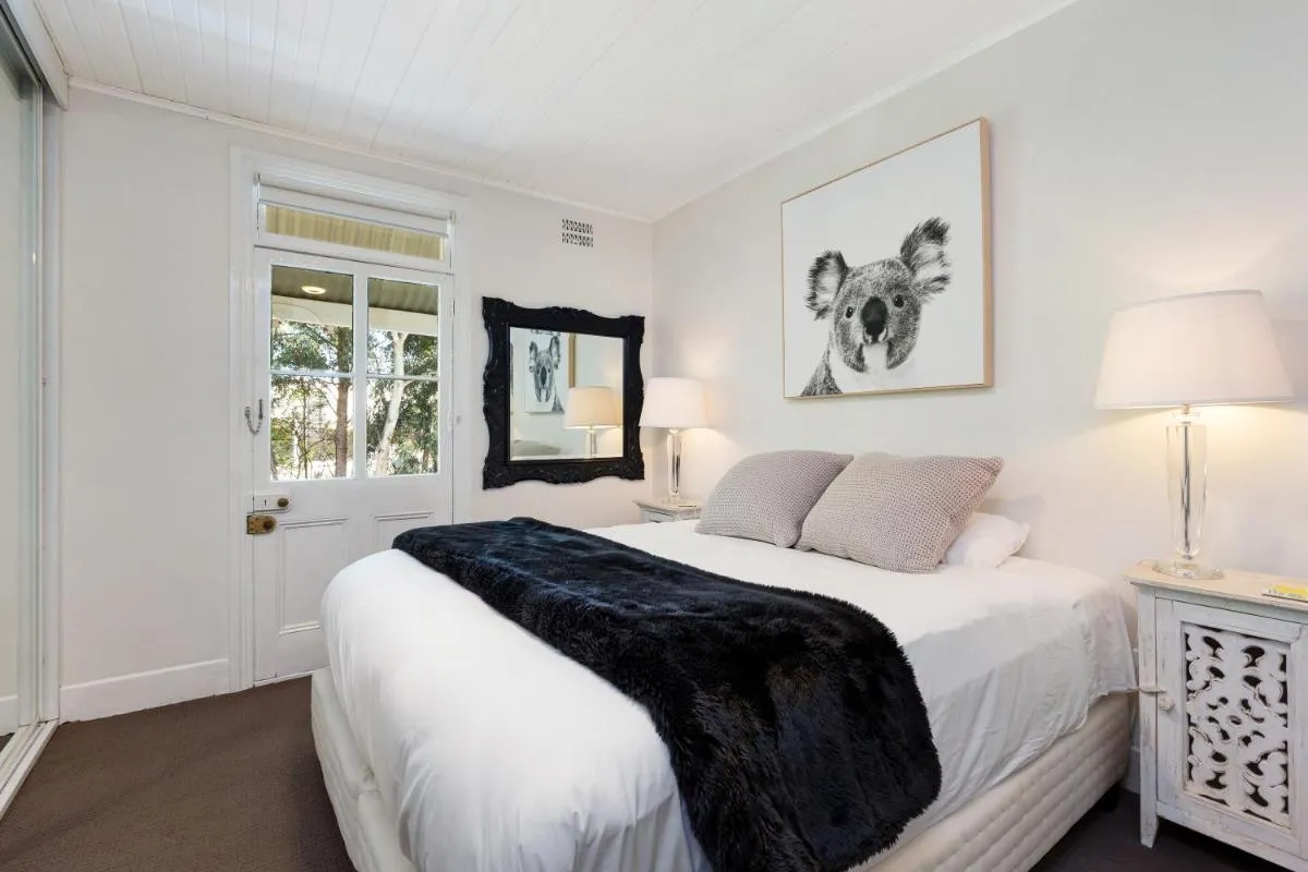 Image 1 of Pyrmont Self-Contained Terrace House (64 BUL)