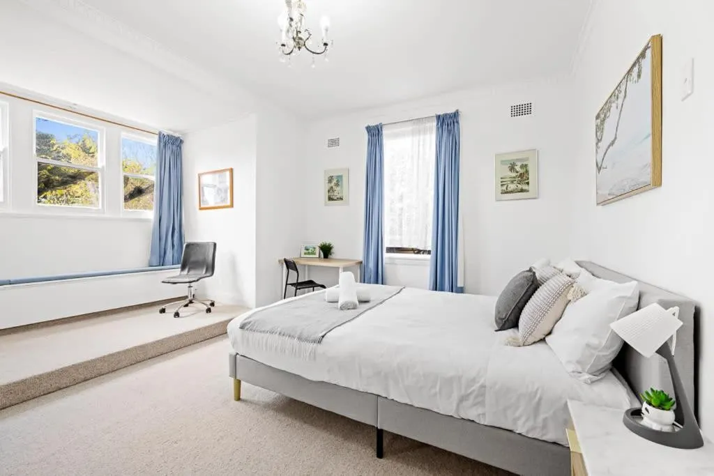 Image 1 of Quaint Retreat – 6BR – Free Parking – Centrally Located