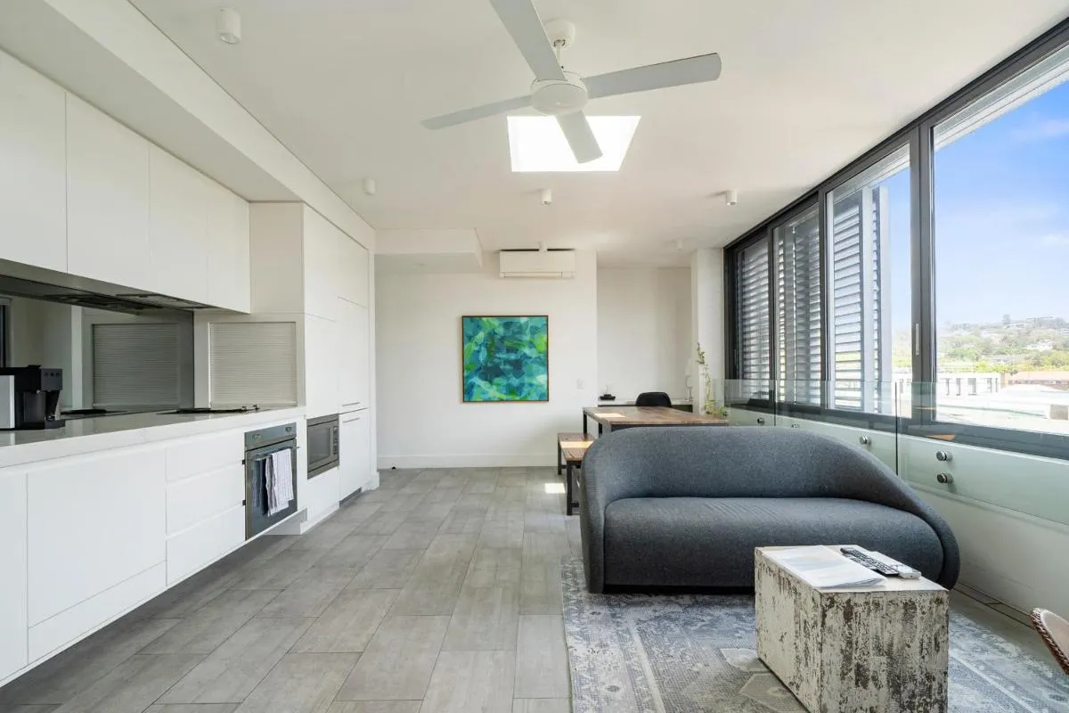 Image 5 of Radiant 2BR Top-Level Unit with Wi-Fi near Bondi Beach