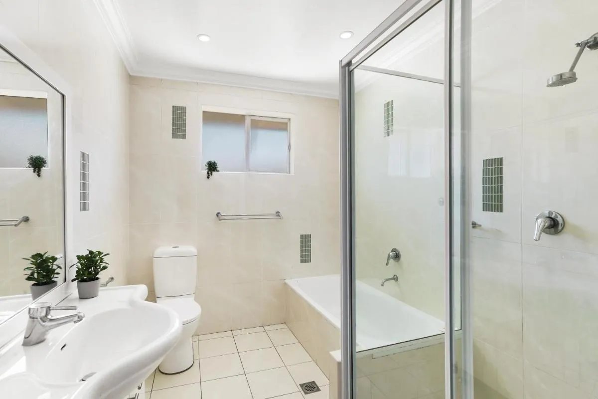 Image 5 of Randwick l 3 Bedroom Apartment + Parking