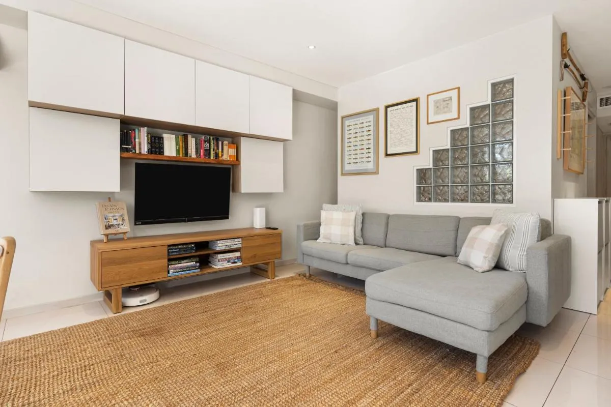 Image 5 of Relaxed 1BR Apartment with Courtyard in Bondi