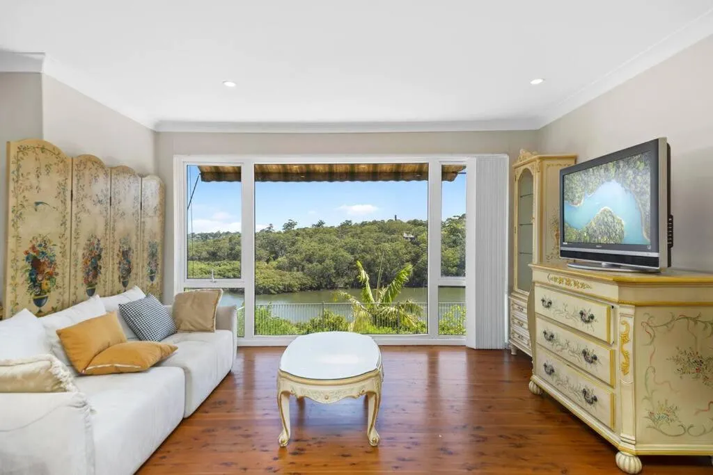 Image of River View Oasis: Spacious 3-Bed House with Pool