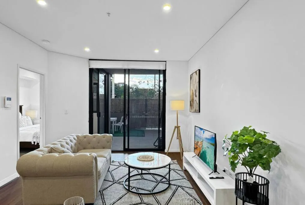 Image 4 of River and Parkside Apt on Meadowbank