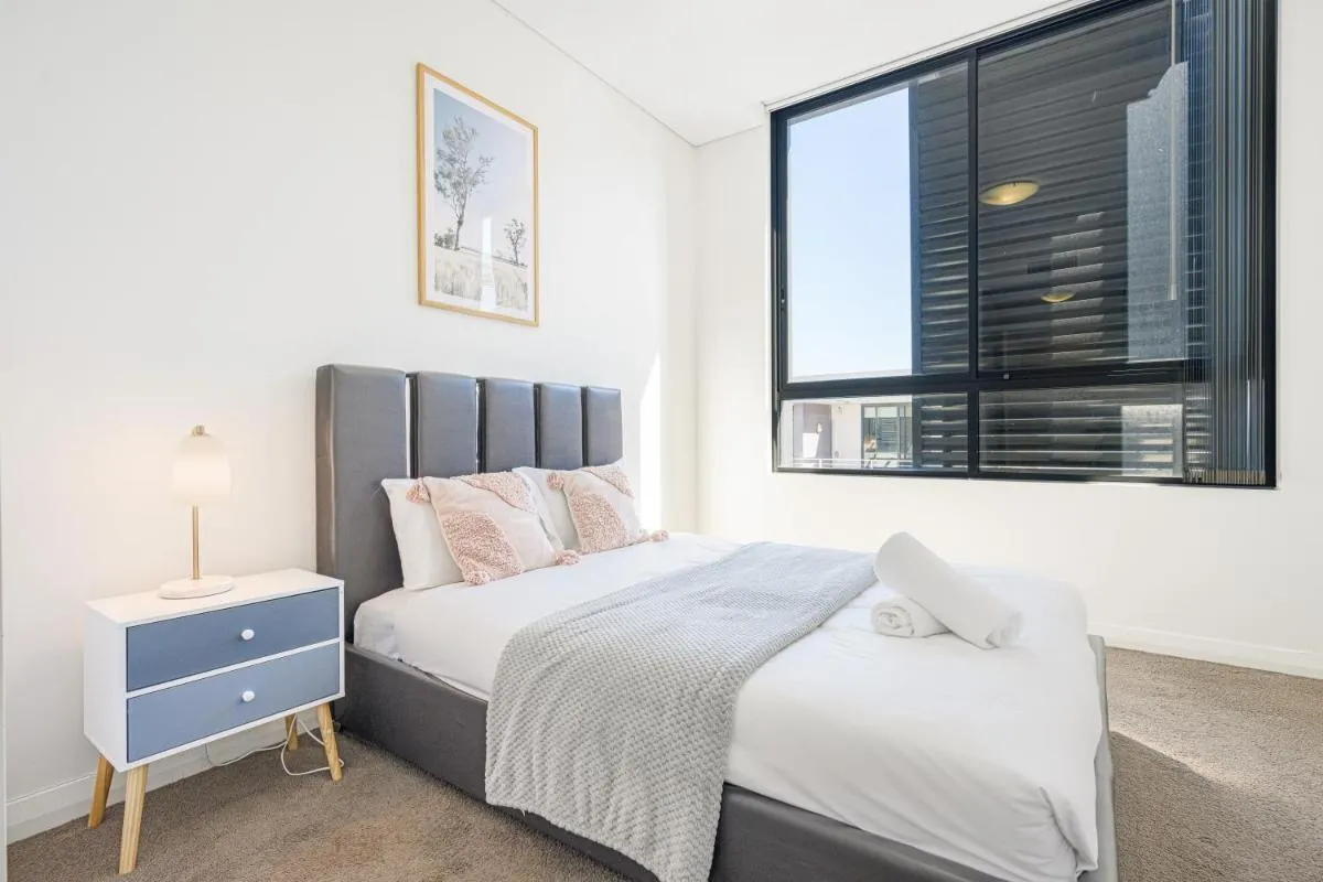 Image 1 of RoseberyZetland2Br ApSleep 6FreePWoolworths