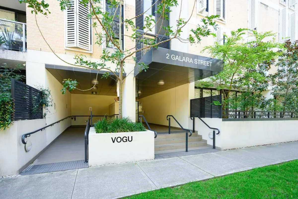 Image 5 of RoseberyZetland2Br ApSleep 6FreePWoolworths