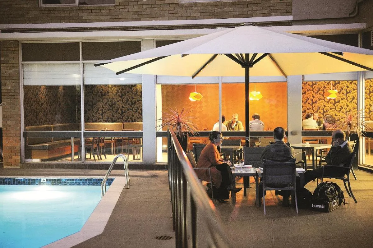 Image 2 of Royal Pacific Hotel