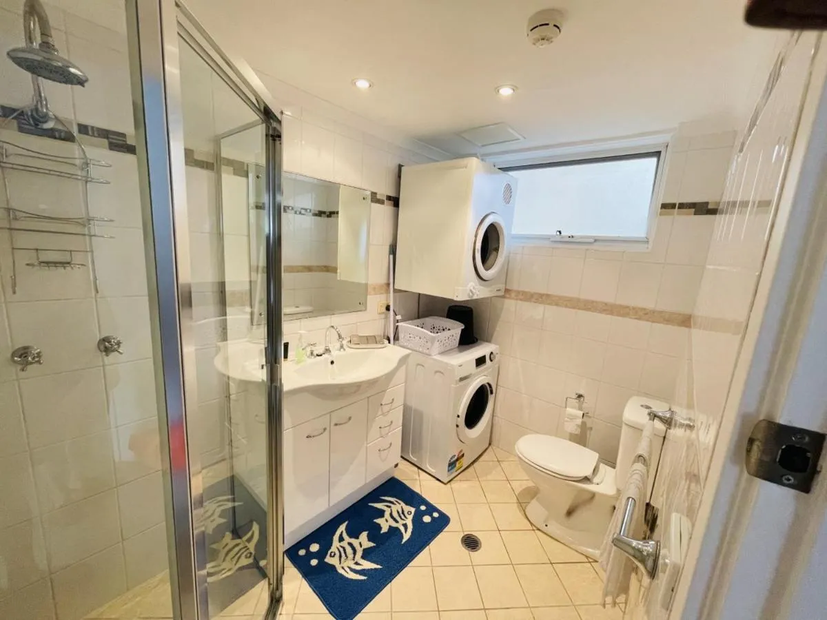 Image 6 of Spectacular Views of Sydney Harbour with Free Parking