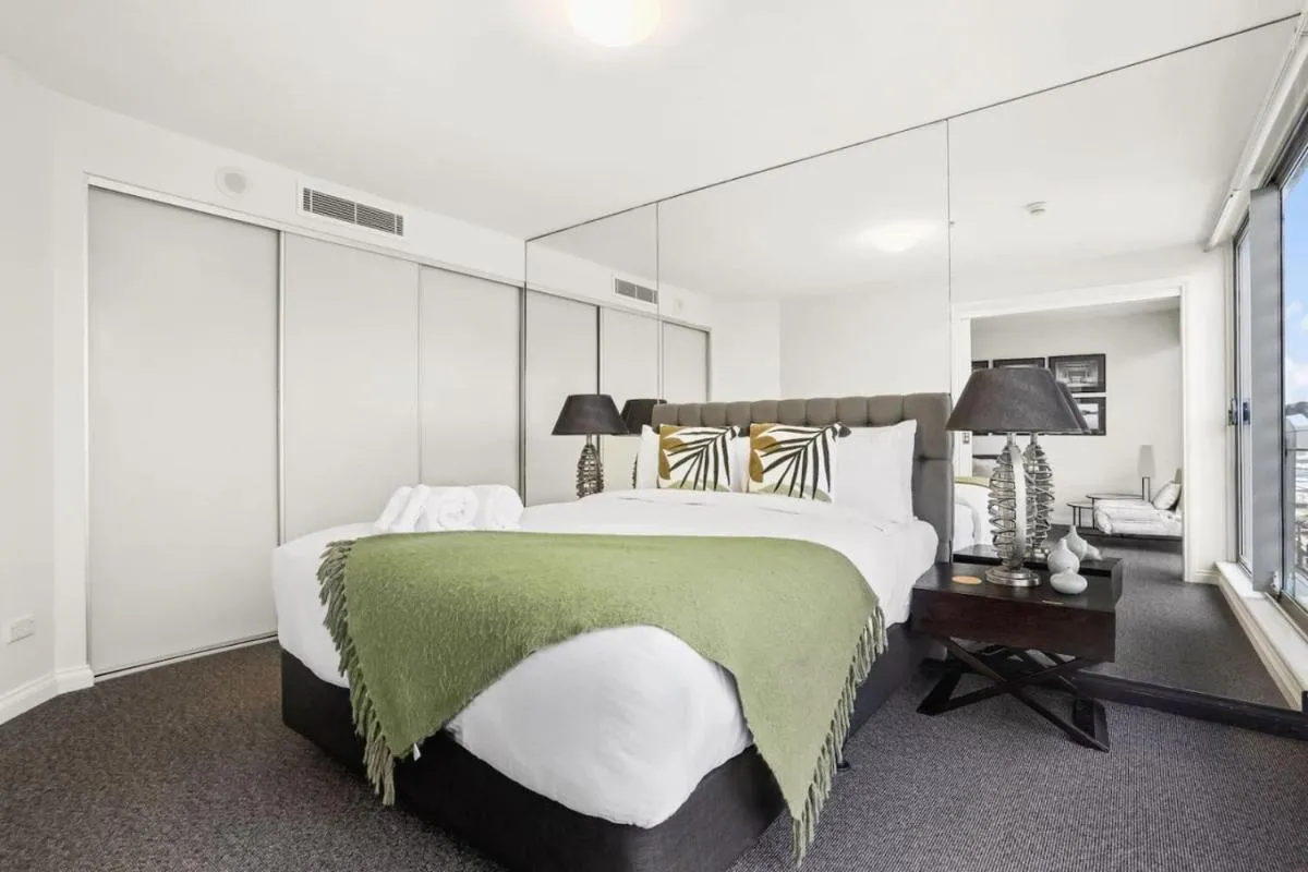 Image 1 of Spectacular Waterfront With Cosmopolitan Lifestyle