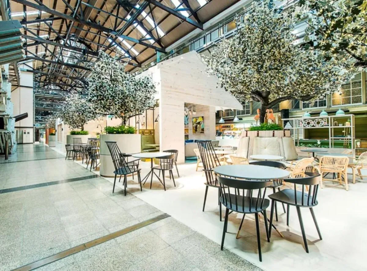 Image 6 of Spectacular Waterfront With Cosmopolitan Lifestyle